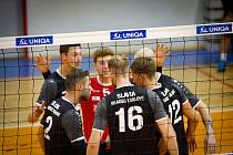 Druhé kolo Českého poháru volejbalistů přineslo hned dvě obrovská překvapení. Jedním bylo vyřazení Kladna, druhým pohárový konec Příbrami.