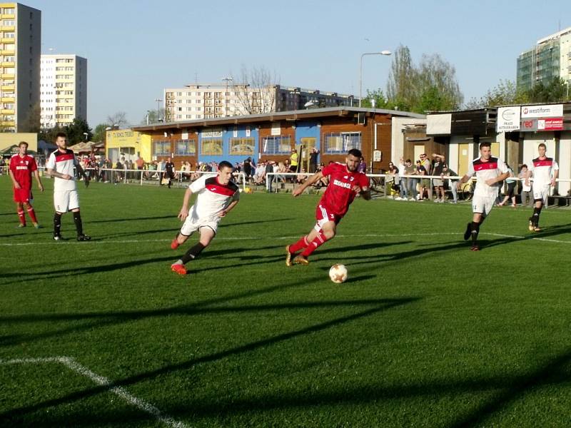 Krajský přebor fotbalistů: TJ Sokol Třebeš - SK Libčany.