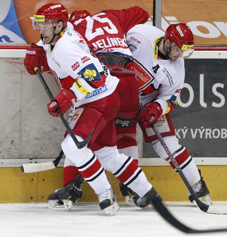 Hokejová extraliga: Mountfield HK - HC Slavia Praha.