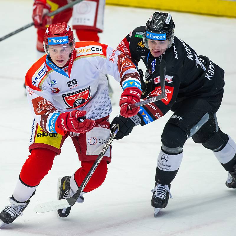 Extraliga 41. kolo: Mountfield Hradec Králové - HC Energie Karlovy Vary.