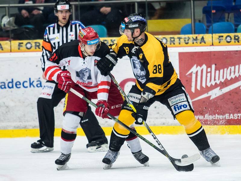 Hokejová extraliga: Mountfield HK - HC Verva Litvínov.