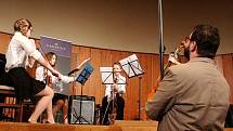 Koncert Střezina GALA hudebního oboru hradecké ZUŠ v přednáškovém sále Muzea východních Čech.