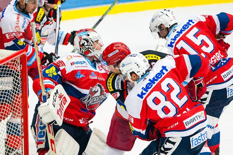 Hokejová extraliga: Mountfield HK - HC Dynamo Pardubice.