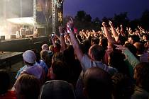 Tým populárního festivalu Rock for People podpoří ukrajinské uprchlíky.