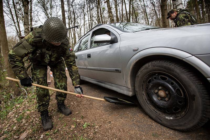 Hradba 2018 - cvičení armádních záloh a Policie ČR v Hradci Králové.