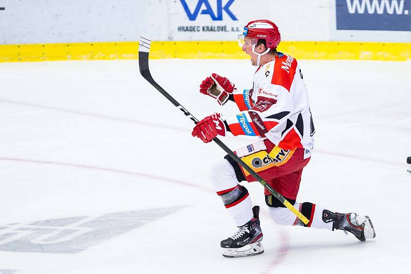 Předkolo hokejového Generali play off Tipsport extraligy: Mountfield HK - HC Energie Karlovy Vary.