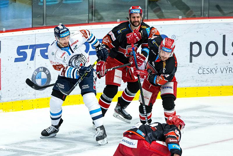 Čtvrtfinále play off hokejové extraligy: Mountfield HK - Bílí Tygři Liberec.