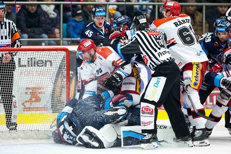 Hokejová extraliga: Mountfield HK - Bílí Tygři Liberec.