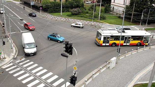 Rekonstrukce křižovatky u Adalu v Hradci Králové