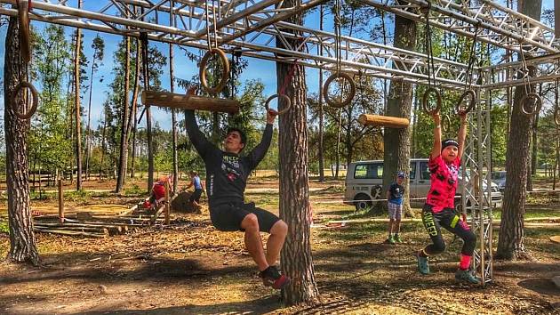 Sportem proti koronaviru. V Hradci byla otevřena Gladiator race aréna -  Hradecký deník