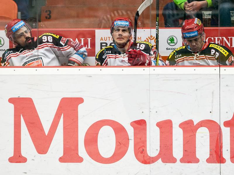 Hokejová extraliga: Mountfield HK - Bílí Tygři Liberec.