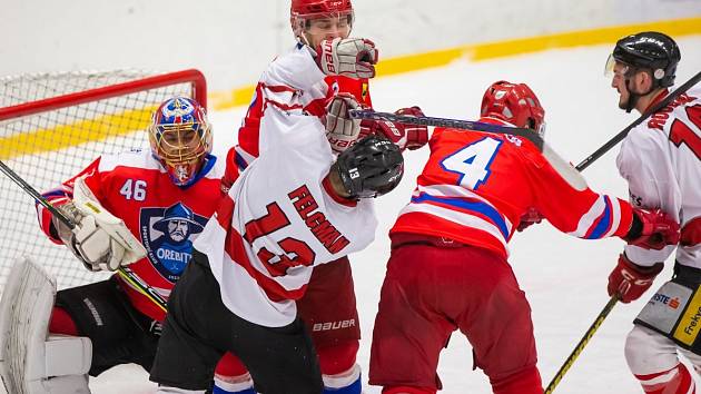 Hokejistům v krajské lize začala zcela nová soutěž. V play off ze sebe každý hráč hodlá vymáčknout maximum. Přibylo i tvrdých soubojů.