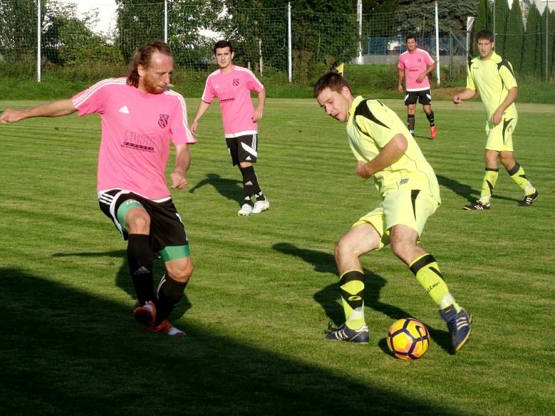 Krajská fotbalová I. B třída: Lokomotiva Hradec Králové - Miletín.