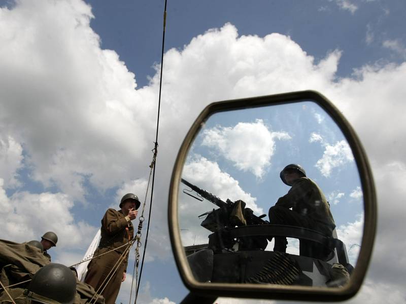 Rekonstrukce mise americké armády do Velichovek z května roku 1945.