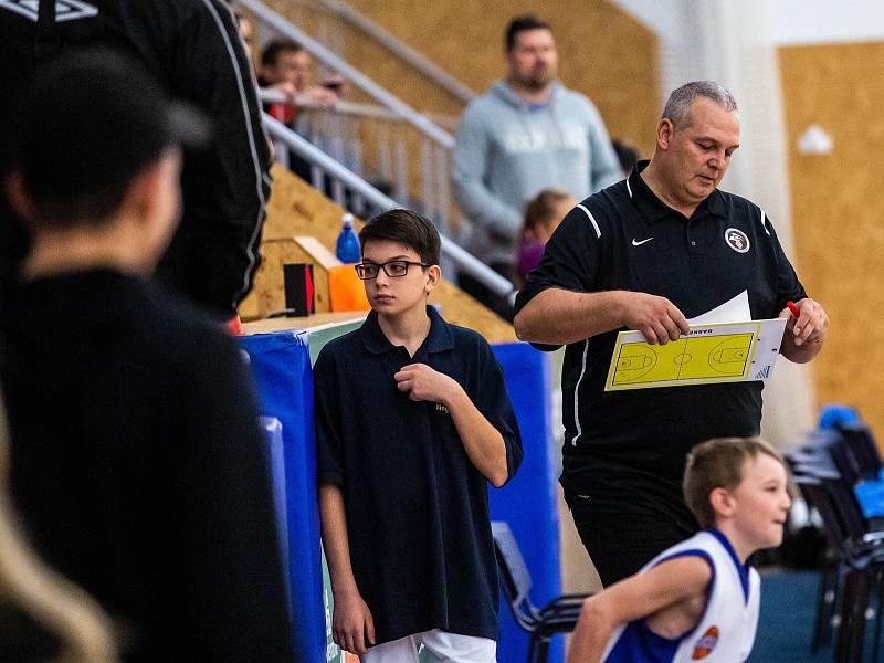 Kooperativa NBL: Královští sokoli - ČEZ Basketball Nymburk.