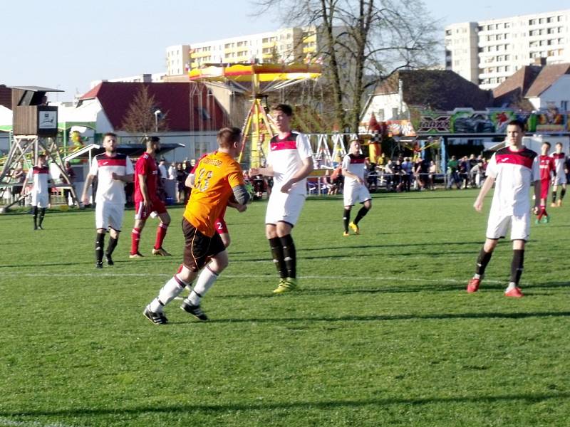 Krajský přebor fotbalistů: TJ Sokol Třebeš - SK Libčany.