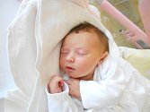 VALENTÝNA ŠTĚPÁNOVÁ poprvé spatřila světlo světa 29. října v 6.41 hodin. Měřila 49 cm a vážila 3920 g. Velkou radost udělala svým rodičům Karolíně a Janu Štěpánovým z Opočna. Tatínek to u porodu zvládl skvěle.