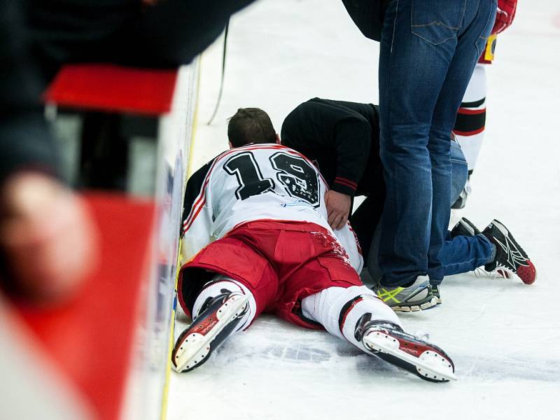 Hokejová extraliga: Mountfield HK - Bílí Tygři Liberec.