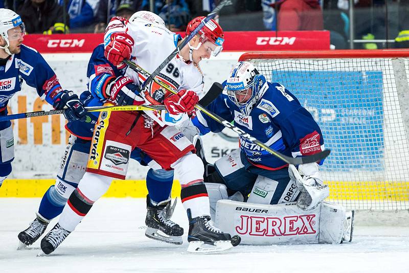 Čtvrtfinále play off hokejové extraligy: Mountfield HK - HC Kometa Brno.