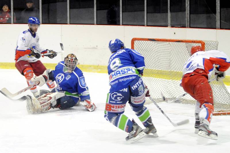 Krajská hokejová liga: HC Wikov Hronov - SK Třebechovice pod Orebem.