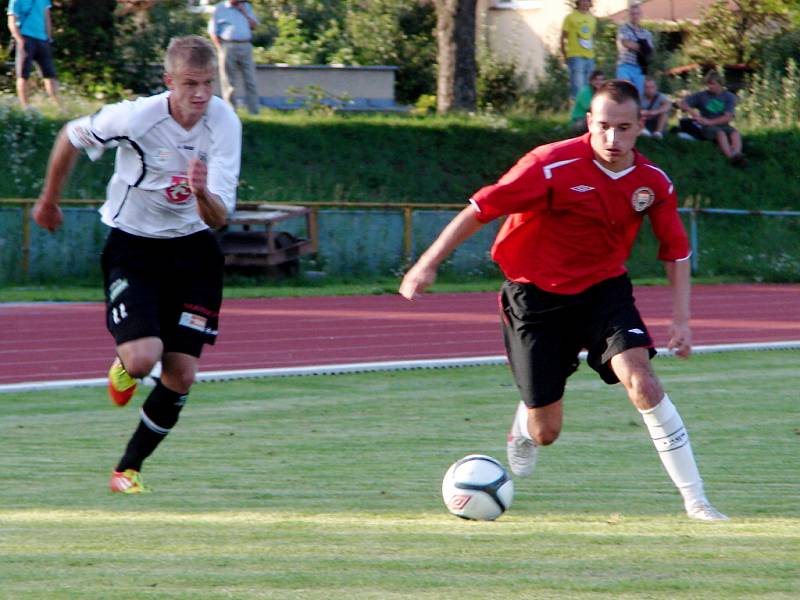 Fotbalová příprava: MFK Chrudim - FC Hradec Králové.