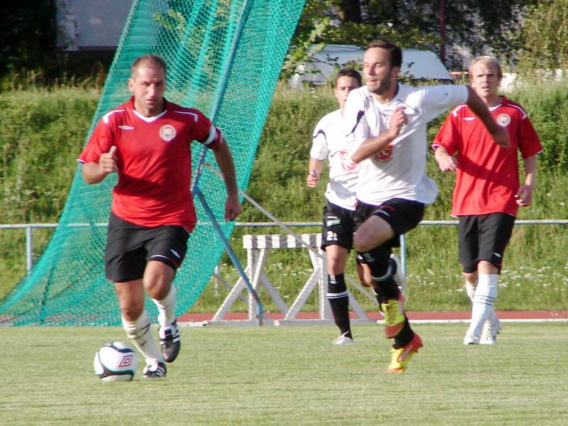 Fotbalová příprava: MFK Chrudim - FC Hradec Králové.