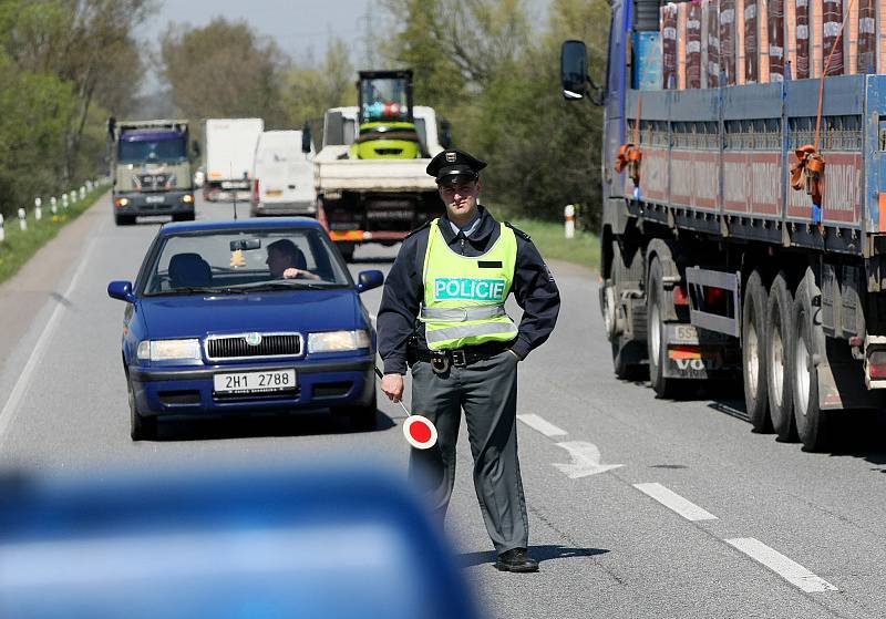 Dopravní  nehoda u Třebechovic v pondělí 28. dubna 2008