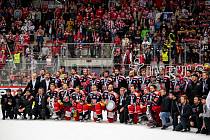 VICEMISTŘI! Hokejisté Hradce Králové obsadili v letošním extraligovém ročníku druhé místo. Ve finále padli s Třincem 2:4 na zápasy.