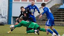 FK Mladá Boleslav B (v modrém) - FC Hradec Králové B 0:0