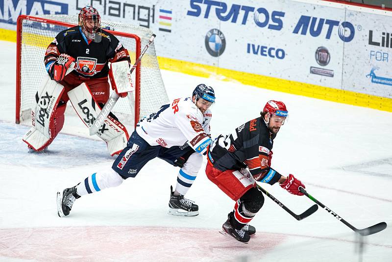 Čtvrtfinále play off hokejové extraligy: Mountfield HK - Bílí Tygři Liberec.