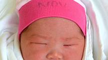 Minhly Thi Nguyen se narodila 29. září 2021, vážila 3230 gramů a měřila 48 centimetrů. Maminka se jmenuje Sen Thi Nguyen a tatínkem je Tuan Dink Nguyen. Na sestřičku se doma těšil sourozenec Nhi Sen. Rodina bydlí ve Dvoře Králové nad Labem.