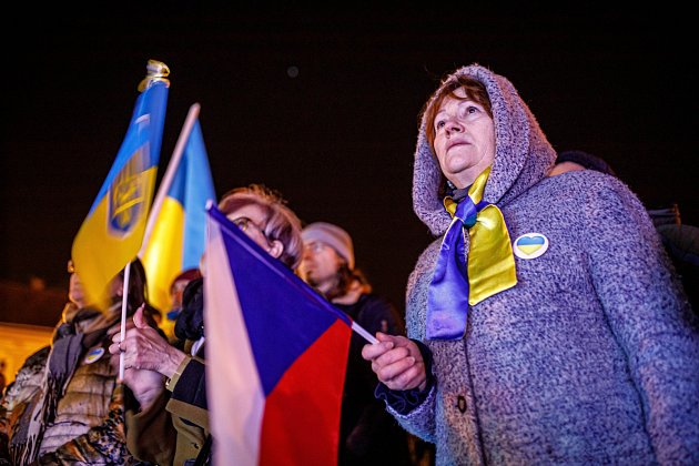 V Hradci podpořily Ukrajinu stovky lidí