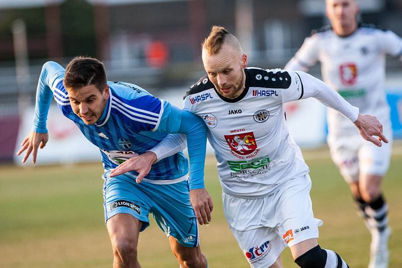 Pohárové čtvrtfinále fotbalového MOL Cupu: FC Hradec Králové - FK Mladá Boleslav.