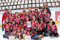 Hokejisté Hradce Králové ročníku narození 2001 si podmanili přípravný turnaj  na Hané.