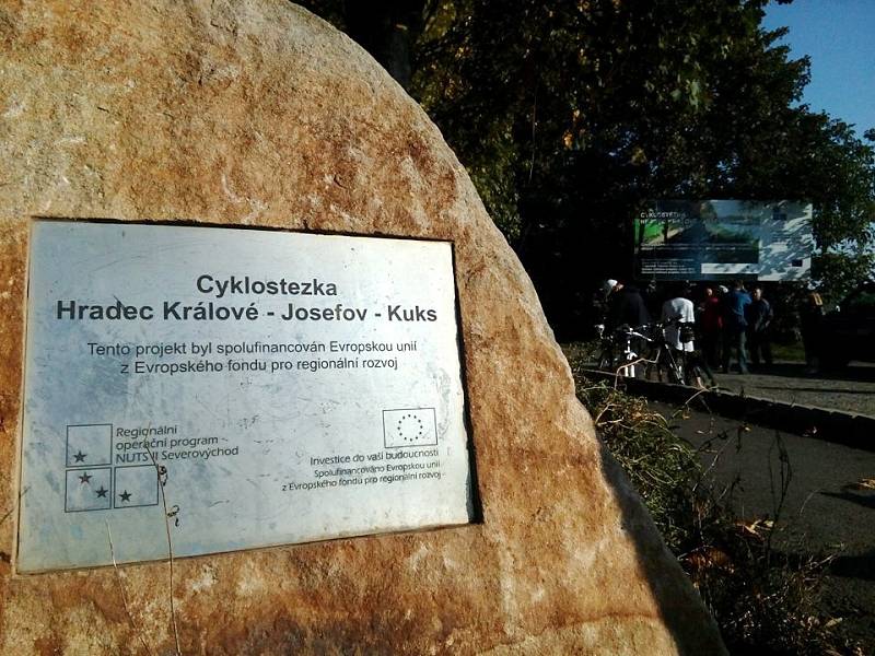 Cyklostezka Hradec Králové - Josefov - Kuks.