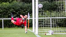 PŘÍPRAVA. Fotbalisté Hradce Králové porazili Štětí 6:1.