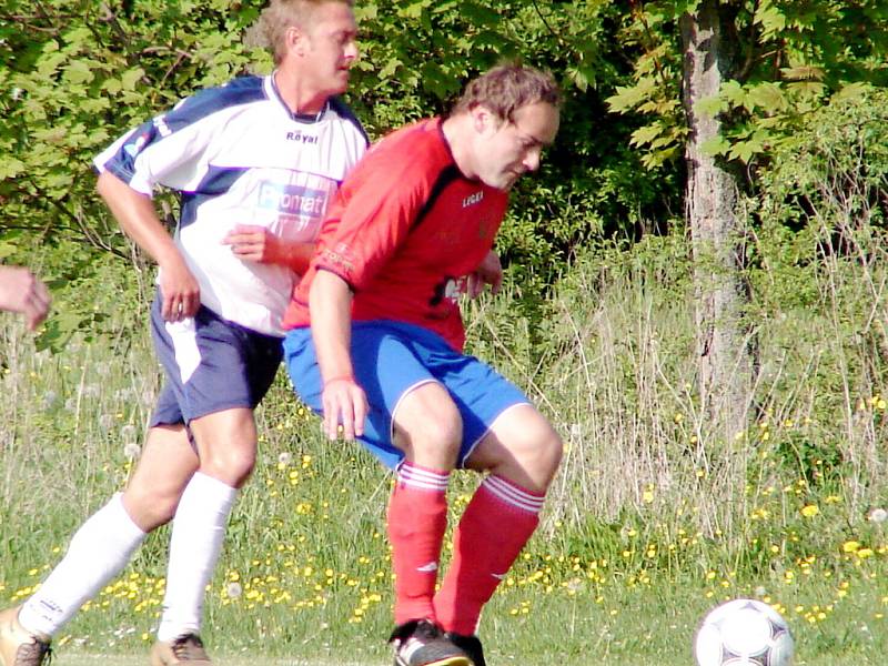 Finále fotbalového GIST pohárů OFS Hradec Králové: Sokol Lovčice - FK Vysoká nad Labem B.