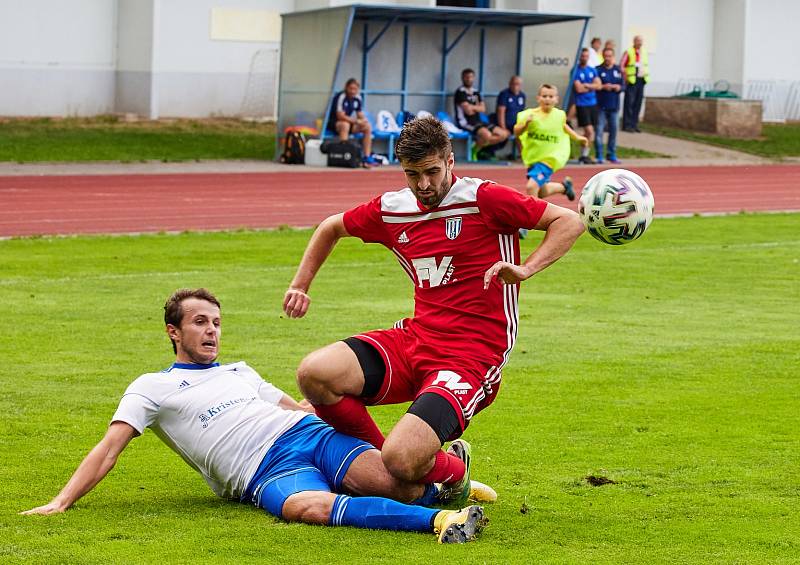 Podkrkonošské kluby (Dvůr a Trutnov) čeká ve Fortuna Divizi C další náročný víkend.