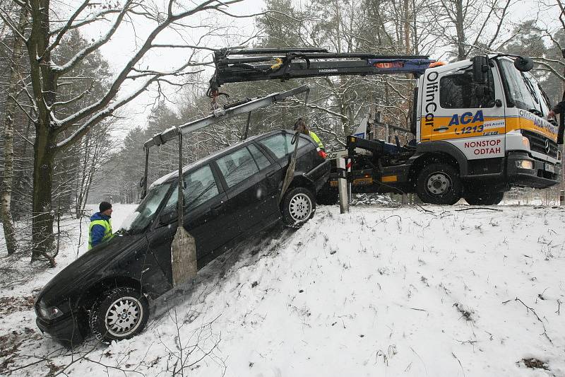 Nehoda v Hradci Králové u Koliby - 16. února 2009.