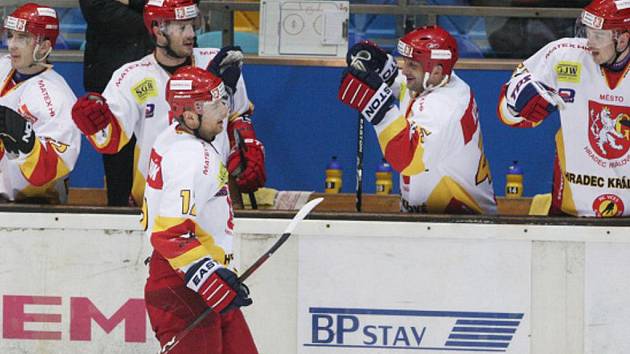 I. hokejová liga: HC VCES Hradec Králové - HC Dukla Jihlava.