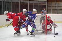 Hokejisté Nové Paky získali dva body v hale Hronova. V prodloužení rozhodl Hnik.