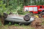 Havárie osobního vozidla zn. Renault Megane na silnici č. II/323 mezi obcemi Suchá a Staré Nechanice.