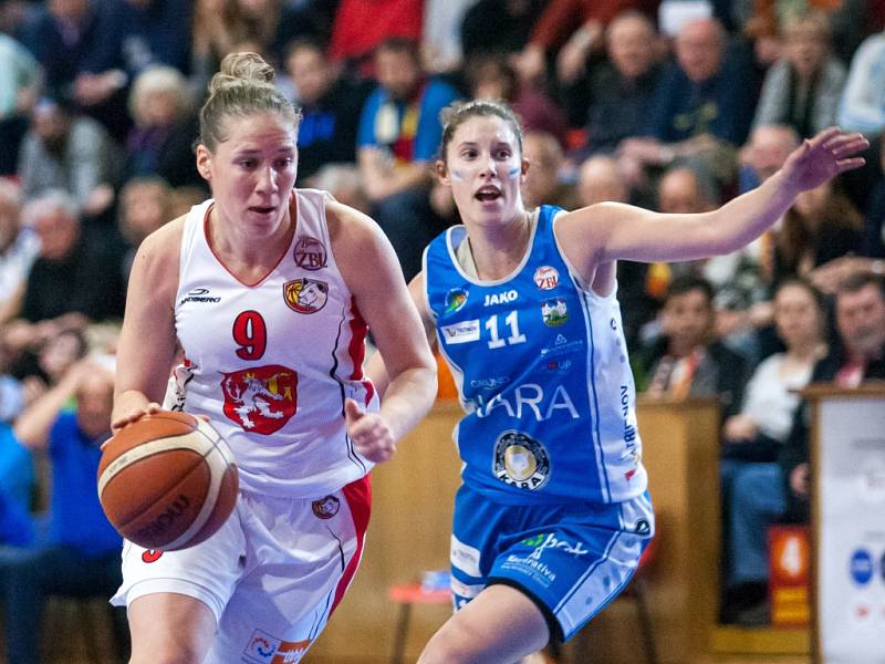 Bonver ŽBL - o 3. místo: Sokol ZVU Strojírny Hradec Králové - BK Kara Trutnov.