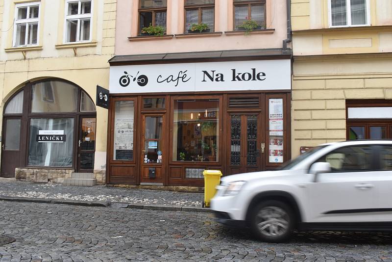 Vajíčkárna, brunch, Burgrárna, nebo prostě dobré kafe. V Hradci Králové najdeme řadu zajímavých gastronomických zážitků.
