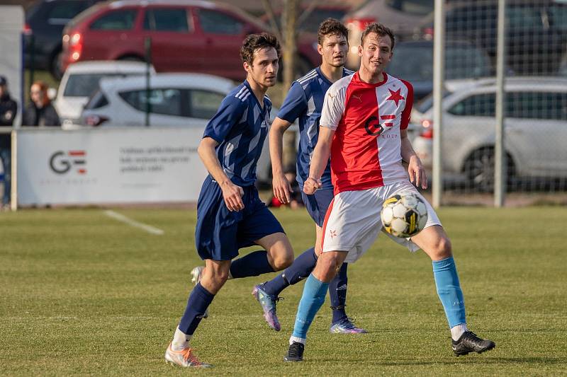 Krajský přebor: Slavia Hradec Králové (červenobílí) - Třebeš 0:2