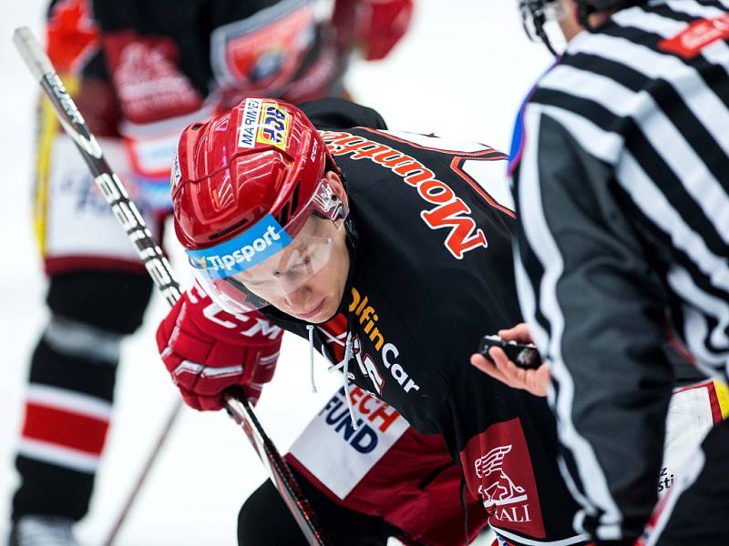 Hokejová extraliga: Mountfield HK - HC Dynamo Pardubice.