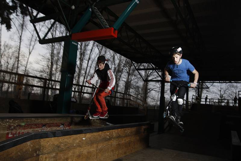 Skatepark pro příznivce adrenalinových sportů v Šimkových sadech v Hradci Králové.