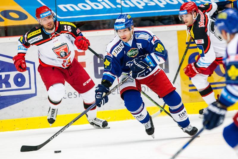 Hokejová extraliga: Mountfield HK - HC Kometa Brno.