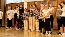 Taneční soutěž uspořádala hradecká základní škola v Kuklenách.