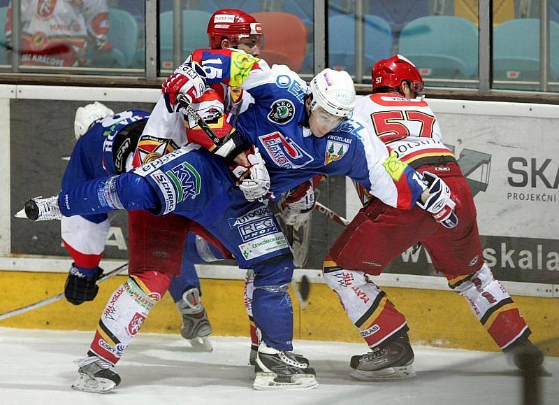 I. hokejová liga: HC VCES Hradec Králové - HC Vrchlabí 5:4 pp (pátek 27. listopadu 2009)